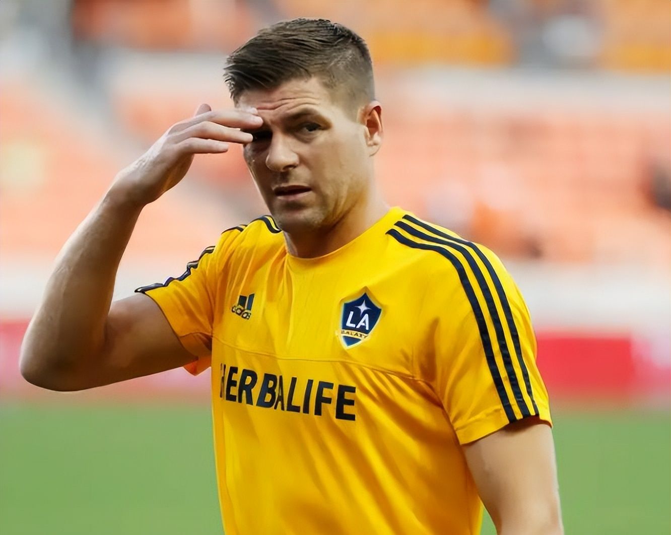 雷速体育包含今晚意甲焦点战，瓦伦西亚止住颓势，质疑声仍在，年轻球员得到机会的词条