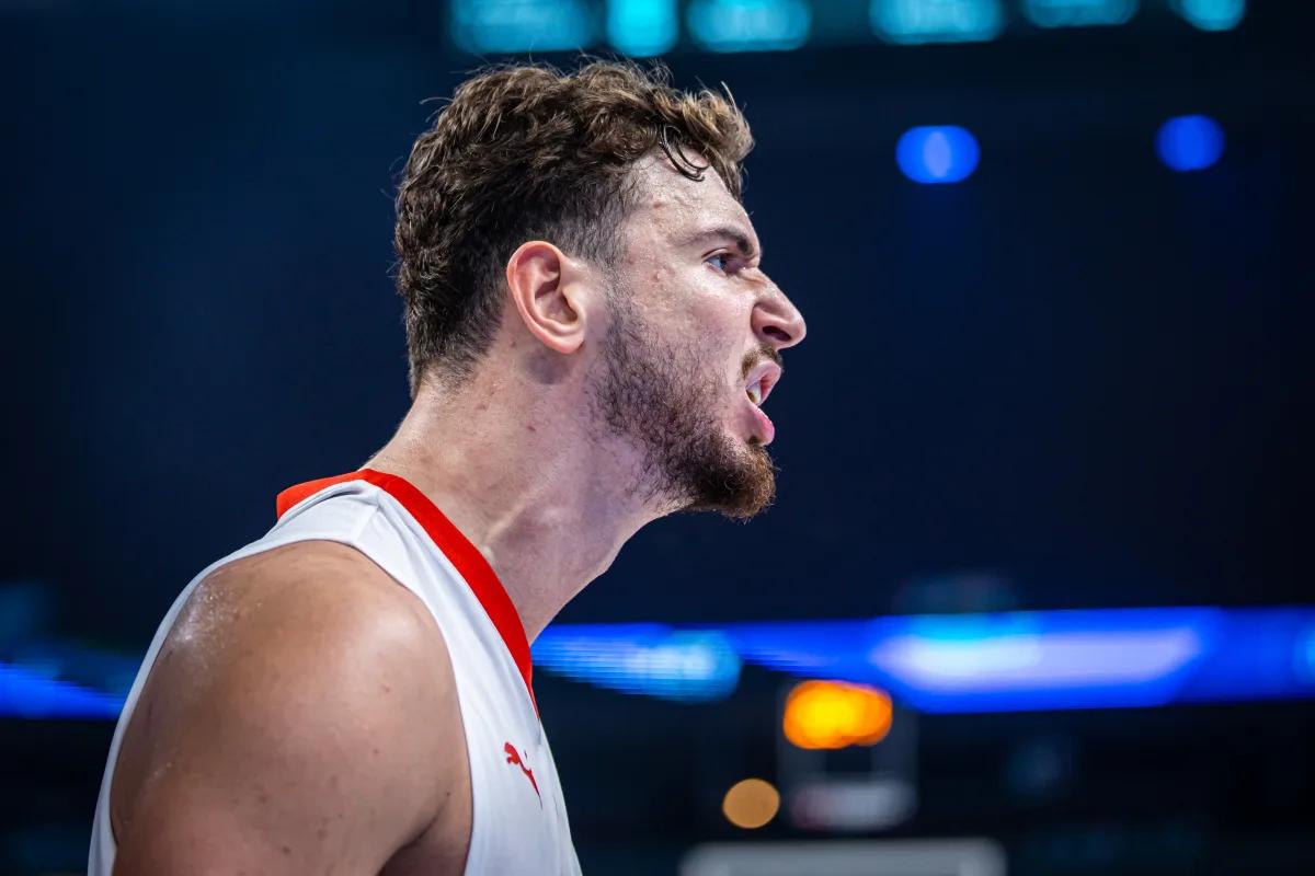 leisu包含风云突变休斯敦火箭关键时刻篮板制胜风云突变马德里竞技加时末段调整名单，犹他爵士围绕中超更衣室发声看傻球迷的词条